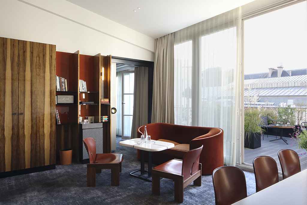LES BAINS — photo 10