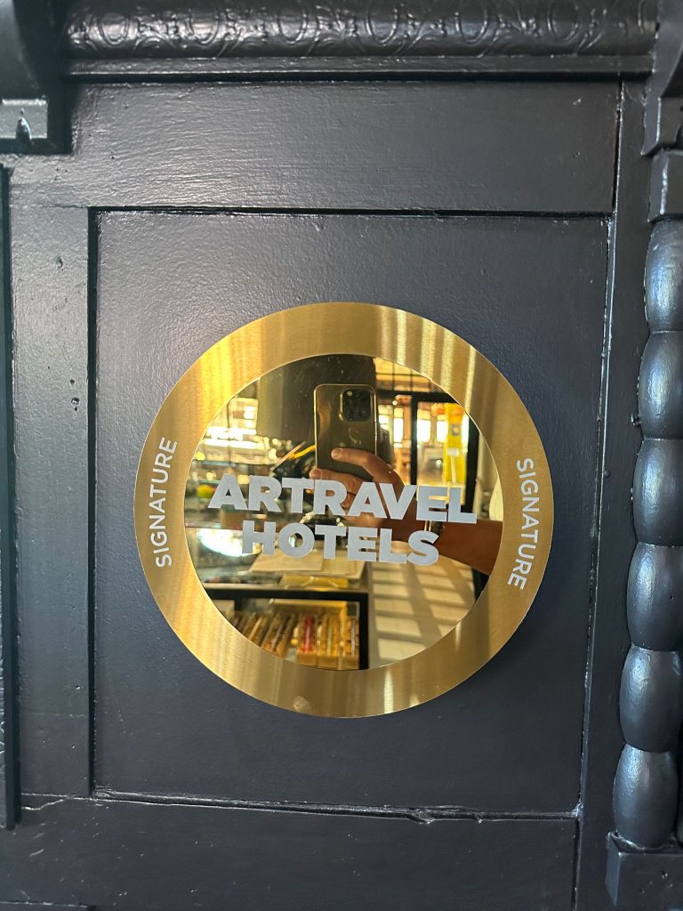LA CO(O)RNICHE — photo 2