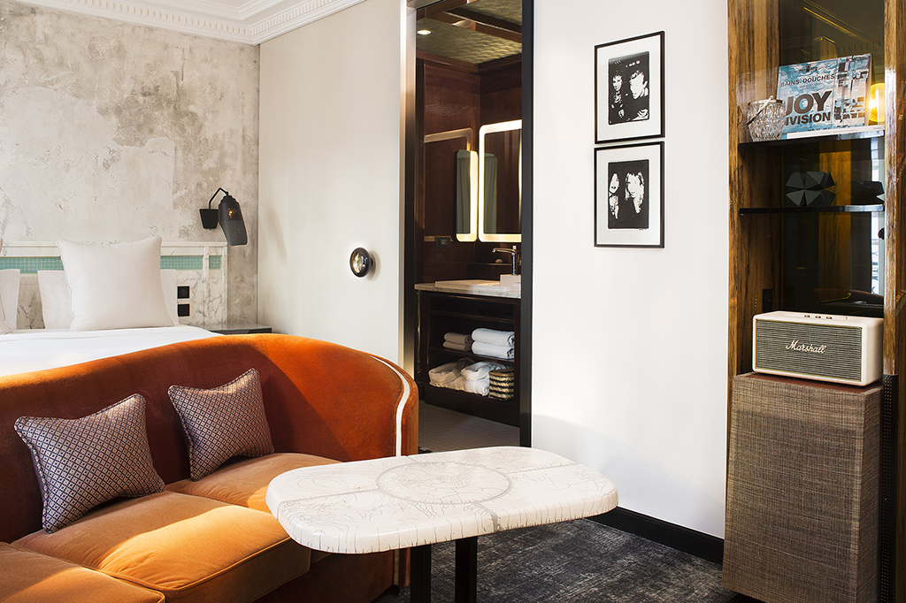 LES BAINS — photo 14
