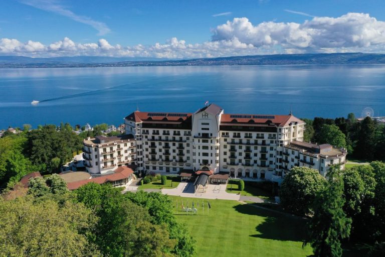 HOTEL ROYAL