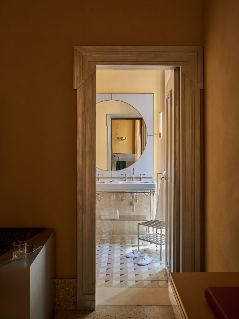 EXPERIMENTAL ROMA — photo 25