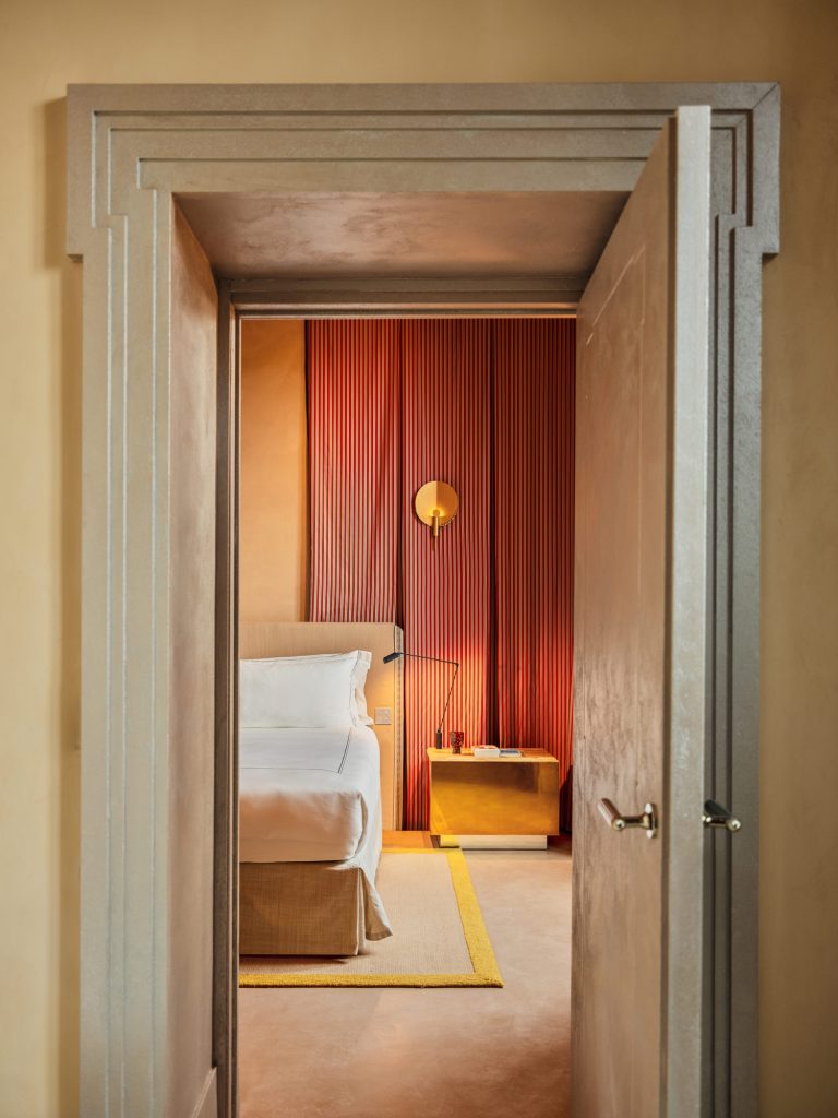 EXPERIMENTAL ROMA — photo 13