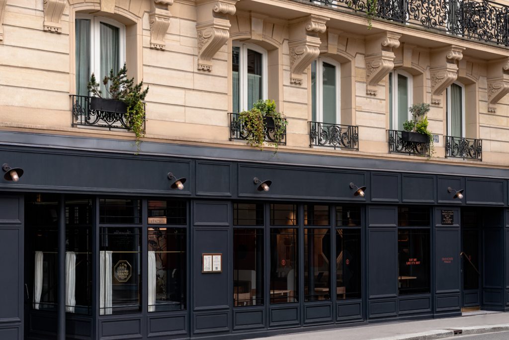 GRAND PIGALLE EXPERIMENTAL — photo 1
